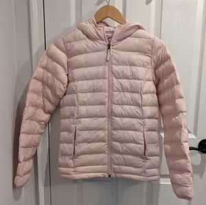 Amazon Essentials Women Lightweight Water-Resistant Packable hooded puffer pink